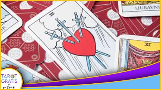 consulta con el tarot de amor diario - club esoterico